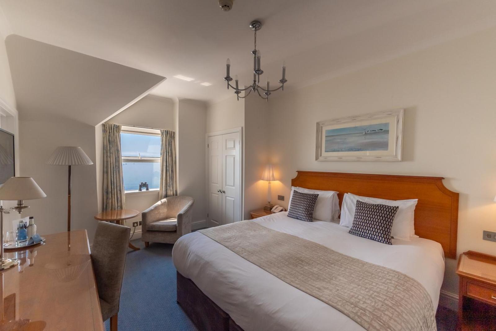 The Royal Duchy Hotel 팰머스 외부 사진